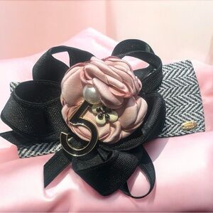 Gorgeous Handmade Designer Inspired Camellia Flower Hair Clip  (NWOT)